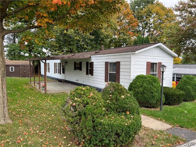 House for sale in Town of New Hartford, Oneida County