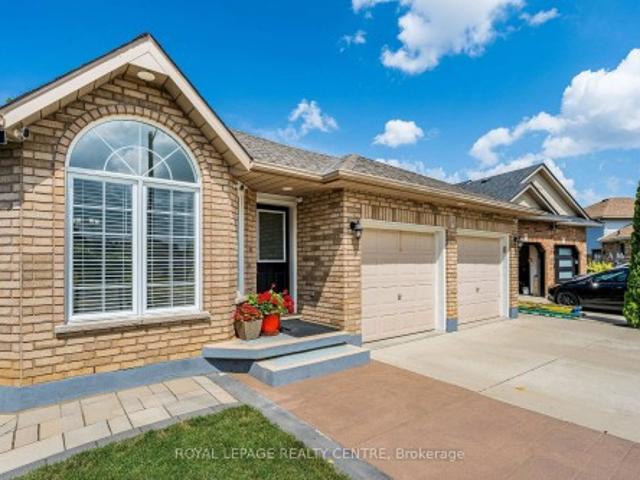 House for sale in Ancaster, Ontario