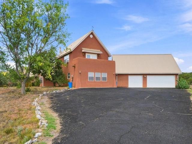 House for sale in Edgewood, New Mexico