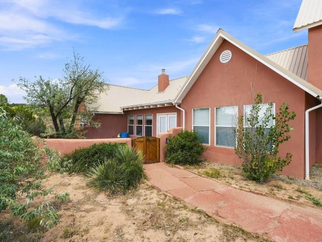 House for sale in Edgewood, New Mexico