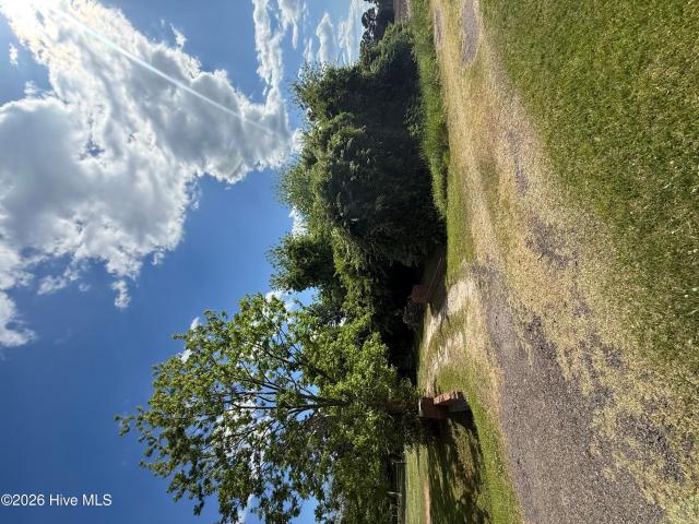 Land for sale in Burgaw, North Carolina