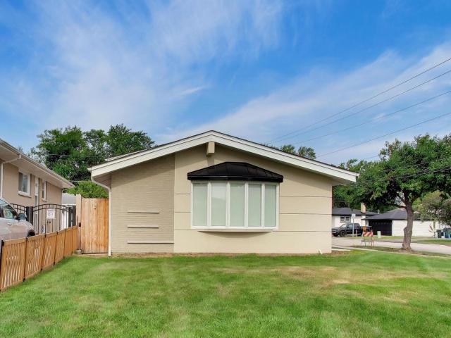 House for sale in Arlington Heights, Illinois
