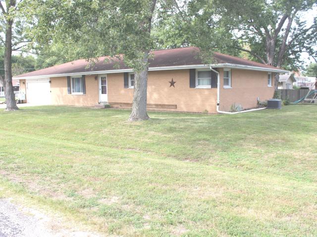 House for sale in Altamont, Illinois