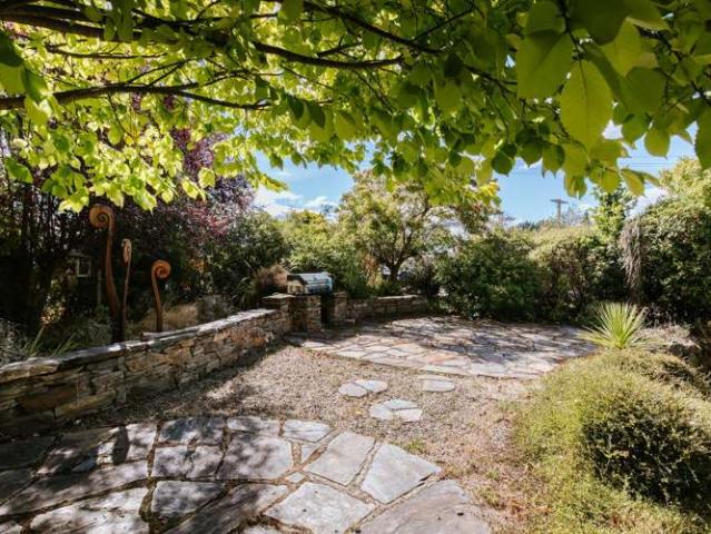 House for sale in Otakou