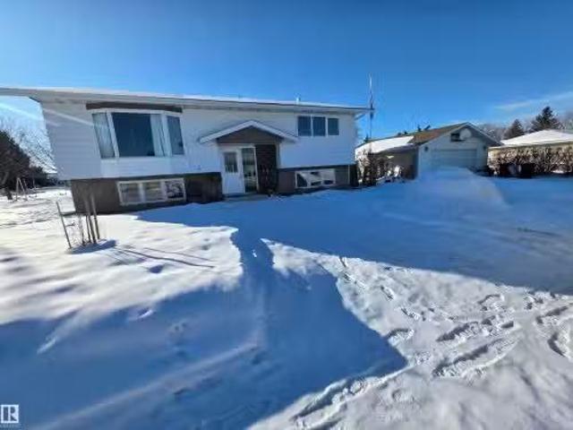 House for sale in Spruce Grove, Alberta