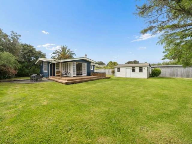 House for sale in Waikanae Beach, Kāpiti Coast District