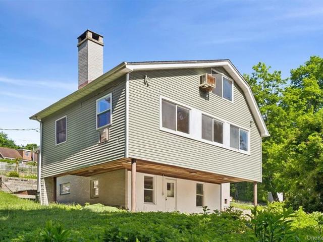 House for sale in Putnam Valley, New York