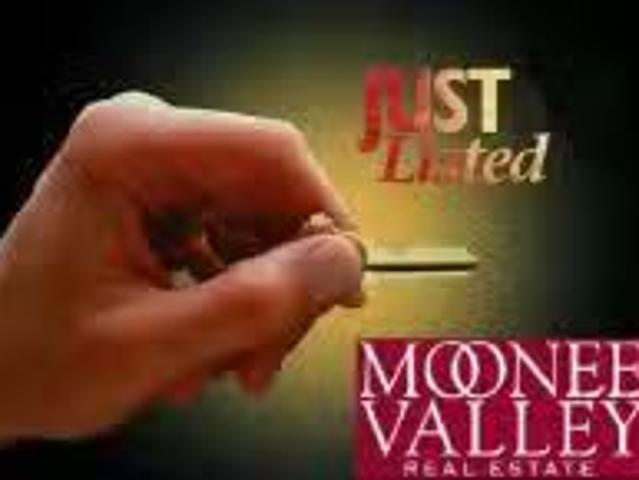 House for rent in Avondale Heights, Victoria