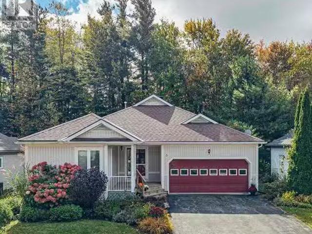 House for sale in Gravenhurst, Central Ontario