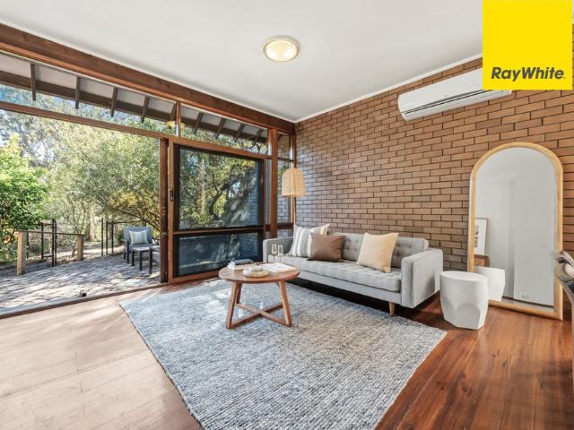Townhouse for rent in Cook, Australian Capital Territory