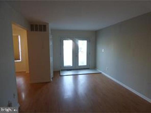 Townhouse for sale in Florence, New Jersey