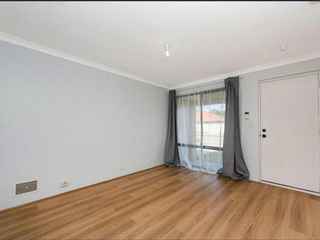 House for rent in Seville Grove, Western Australia