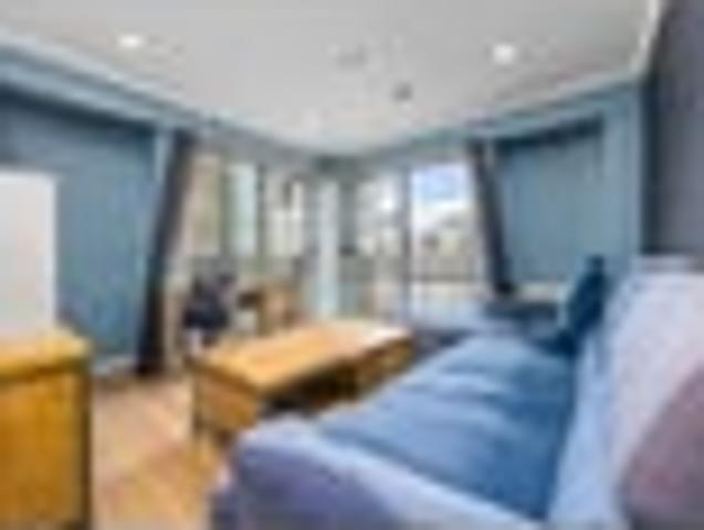 Apartment for sale in Newton, Auckland