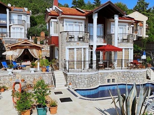 Yeşilüzümlü, Fethiye içerisinde satılık Villa