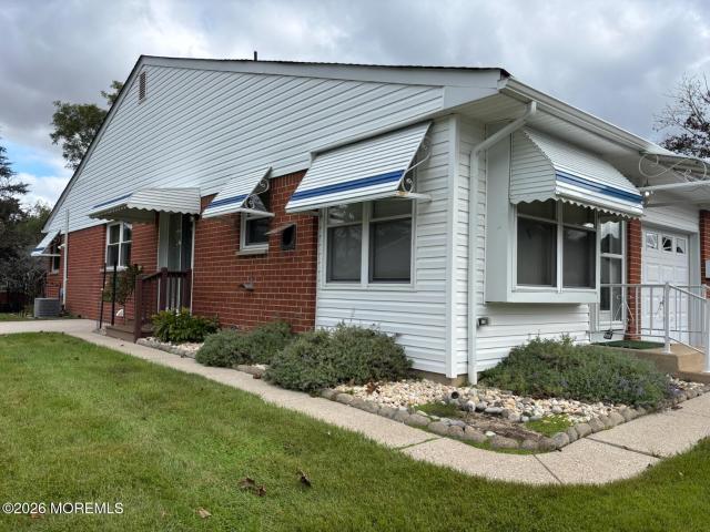 House for sale in Whiting, Manchester Township