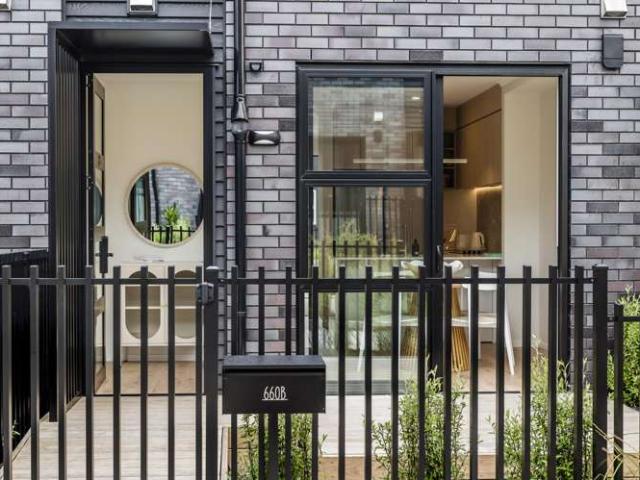 Townhouse for sale in Oratia