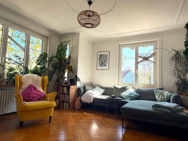 Wohnung mieten in Einigen, Zürich