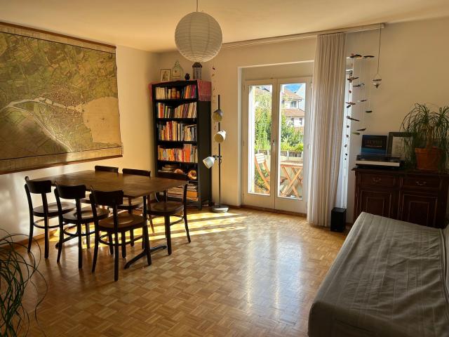 Wohnung mieten in Einigen, Zürich