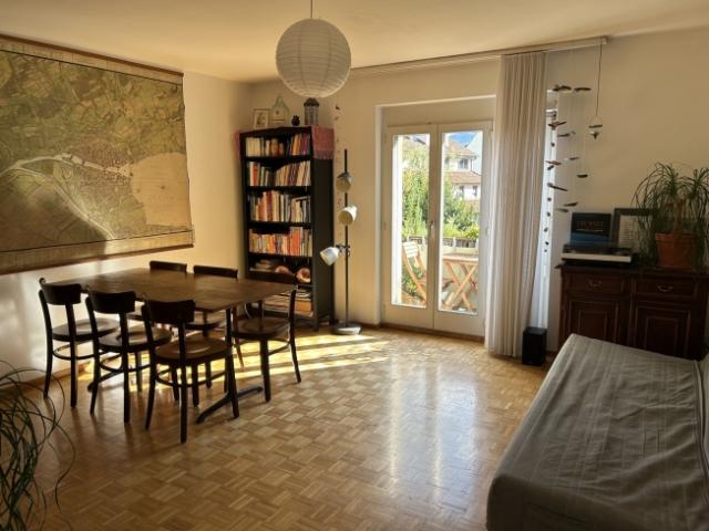 Wohnung mieten in Einigen, Zürich