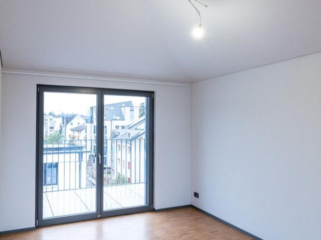 Apartment mieten in Einigen, Zürich
