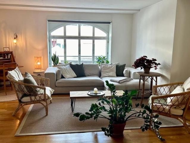 Apartment mieten in Einigen, Zürich