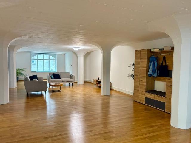 Apartment mieten in Einigen, Zürich