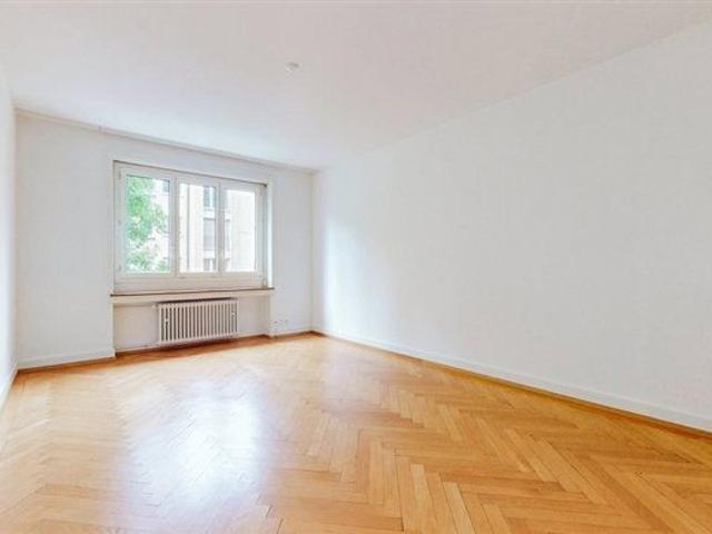 Apartment mieten in Einigen, Zürich