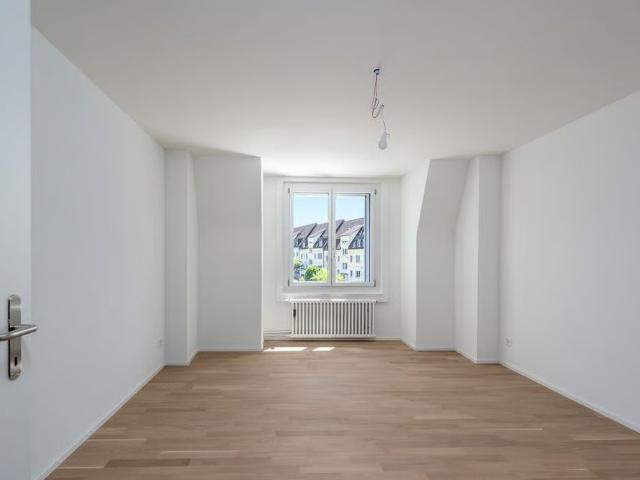 Apartment mieten in Einigen, Zürich