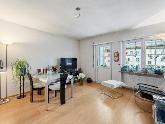 Apartment mieten in Einigen, Zürich