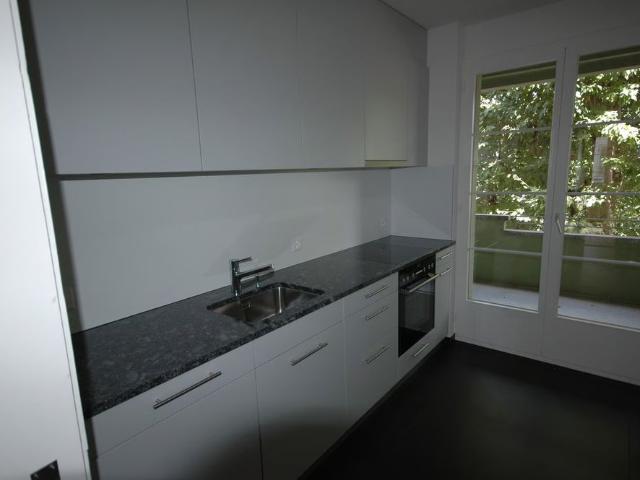 Haus mieten in Einigen, Zürich