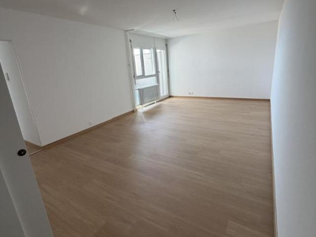 Haus mieten in Renens, Waadt