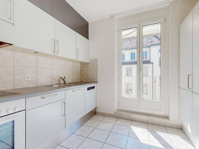 Apartment mieten in Einigen, Zürich