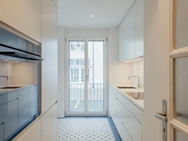 Apartment mieten in Einigen, Zürich