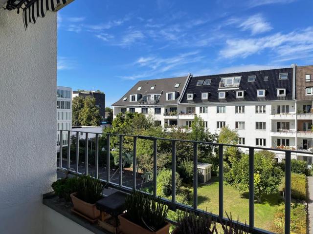 Wohnung kaufen in Lindenthal, Köln
