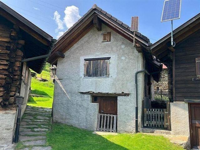 Zweifamilienhaus kaufen in Faido, Tessin