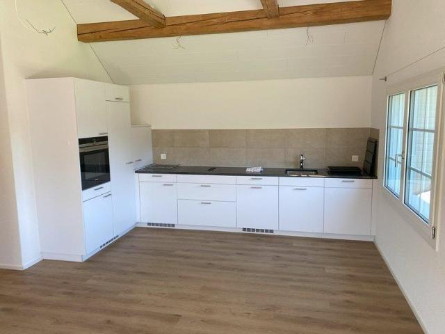 Dachwohnung mieten in Lü