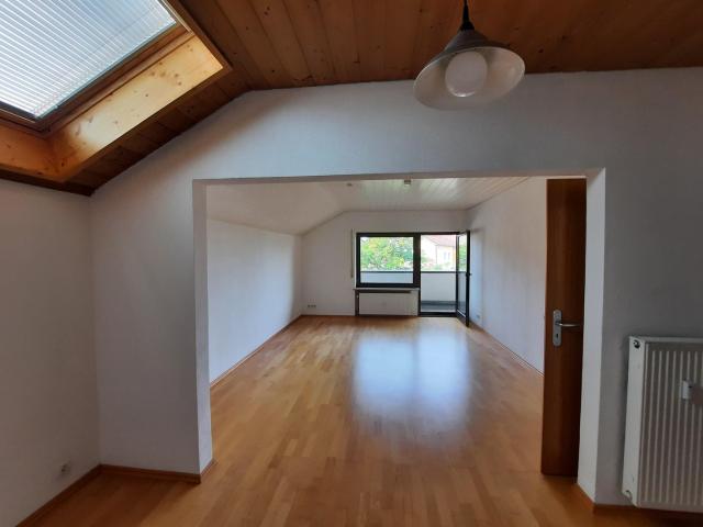 Dachgeschosswohnung kaufen in Matzing, Traunreut
