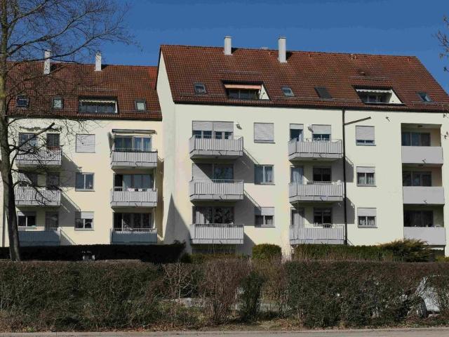 Wohnung kaufen in Stadtbergen, Bayern