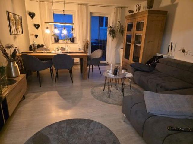 Wohnung kaufen in Oerlenbach, Bayern
