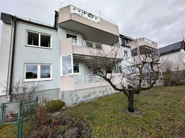 Wohnung kaufen in Wehrheim, Hessen