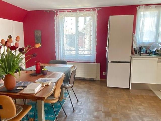 Apartment mieten in Einigen, Zürich