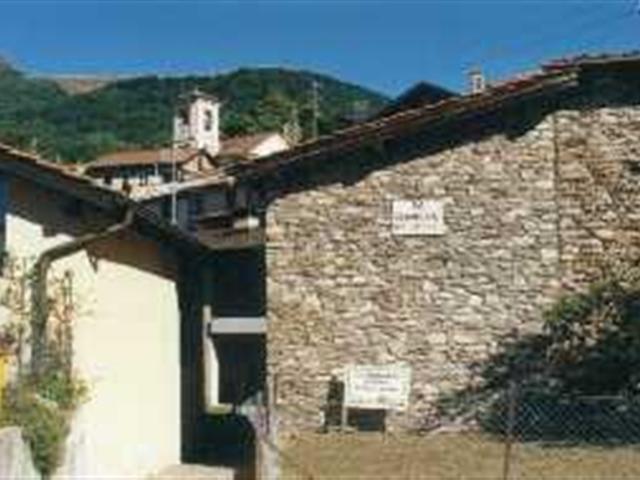 Bauernhaus kaufen in Miglieglia, Tessin