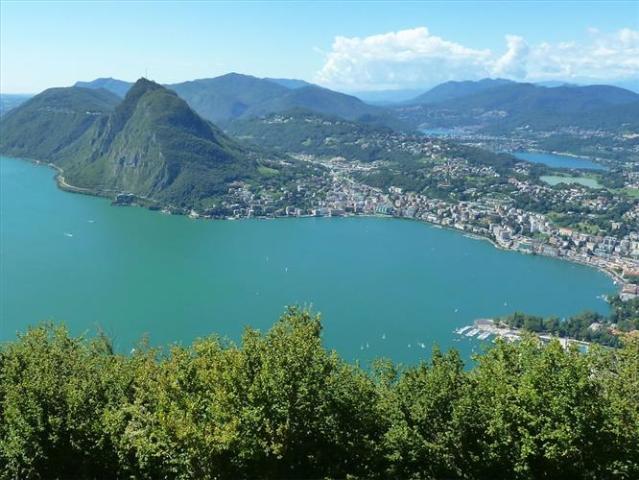 Wohnung kaufen in Collina d'Oro, Tessin