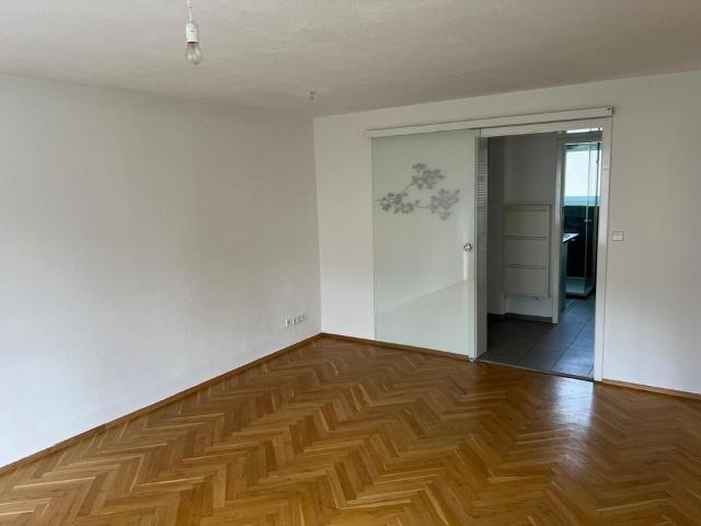 Wohnung kaufen in Zuffenhausen, Stuttgart
