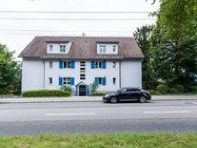 Wohnung mieten in Einigen, Zürich