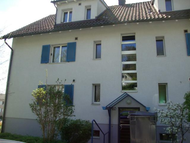 Wohnung mieten in Einigen, Zürich