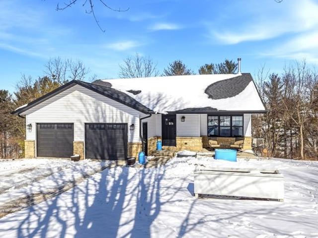 House for sale in Apple River, Illinois