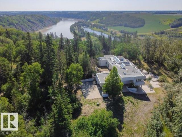 House for sale in Alberta