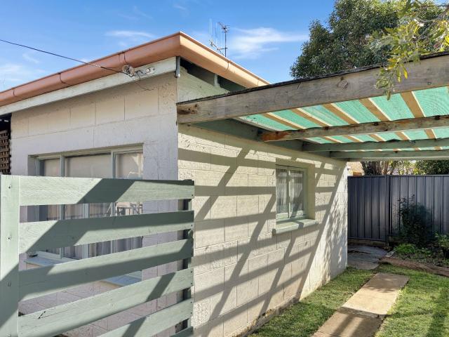 Granny Flat for rent in Bendigo, Victoria