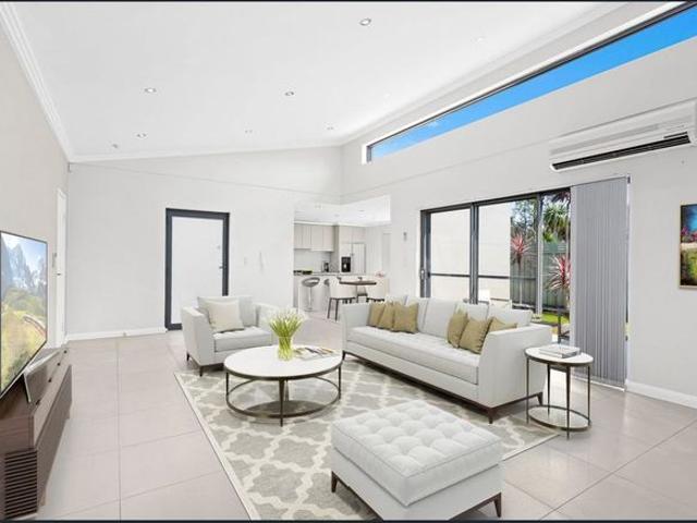 Townhouse for rent in Sutherland, New South Wales